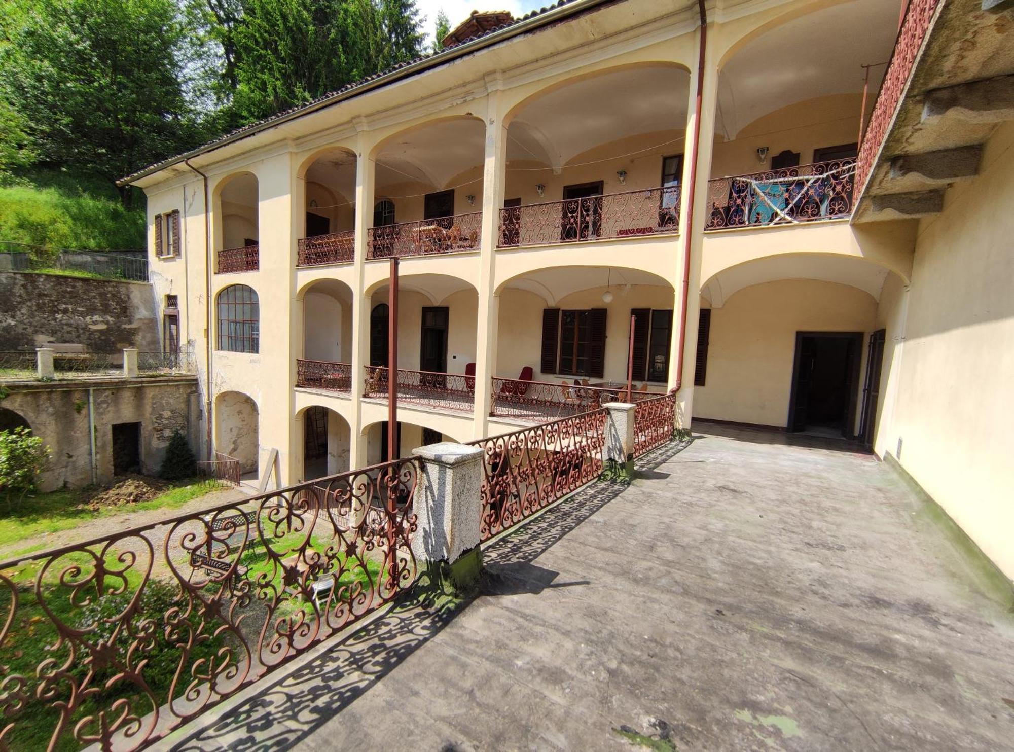 Casa Valduggia Bed & Breakfast ภายนอก รูปภาพ